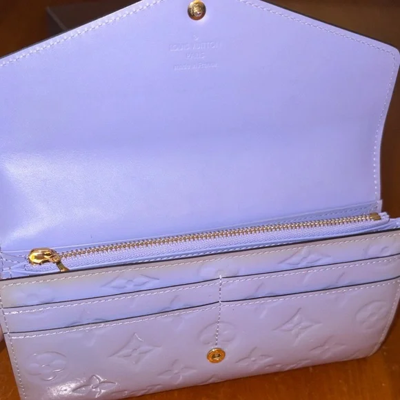 Louis Vuitton Monogram Vernis Patent Leather Sarah Wallet - Picture 3 of 7